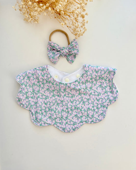 Handmade baby scallop shape bib dribble bib with floral design with bow Australia made of 100% cotton for baby girl