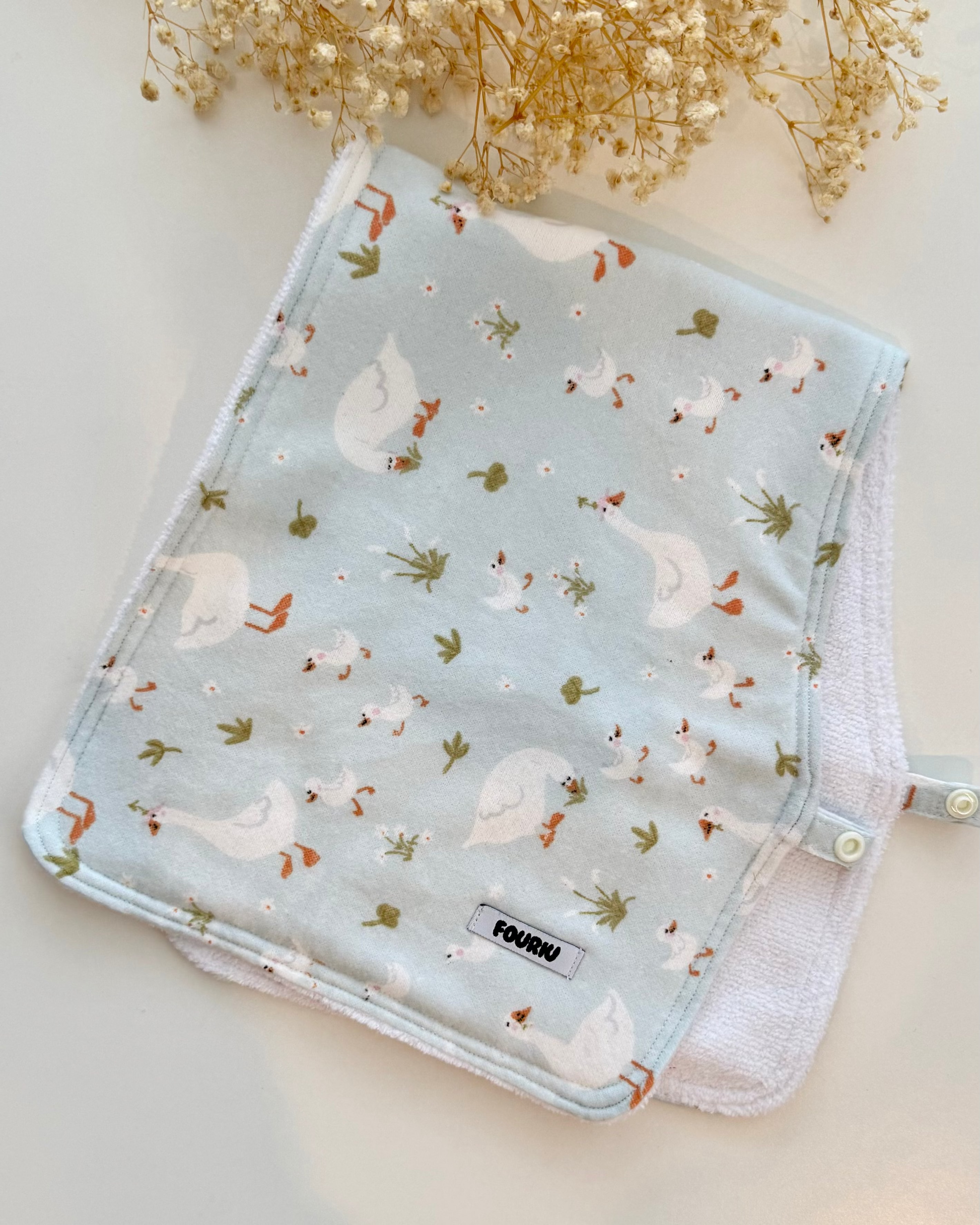 Fouriu 2 in one burp cloth