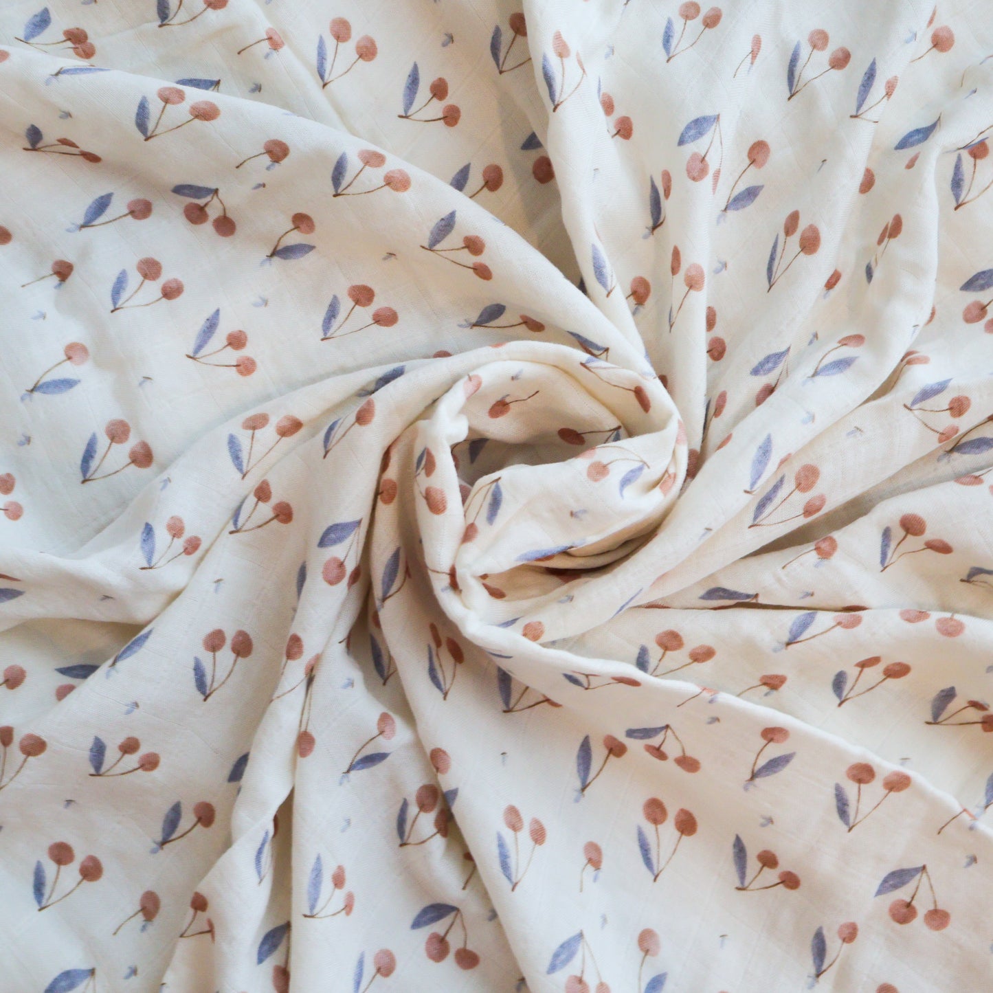 Fouriu Organic Bamboo Swaddle Blanket- Cherry Love