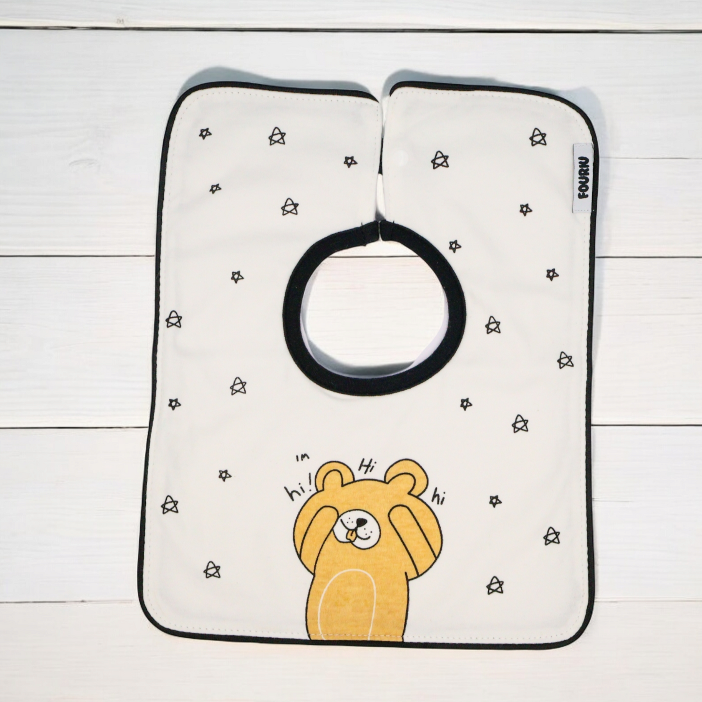 Fouriu Monochrome Baby Bib- Cheeky Bear